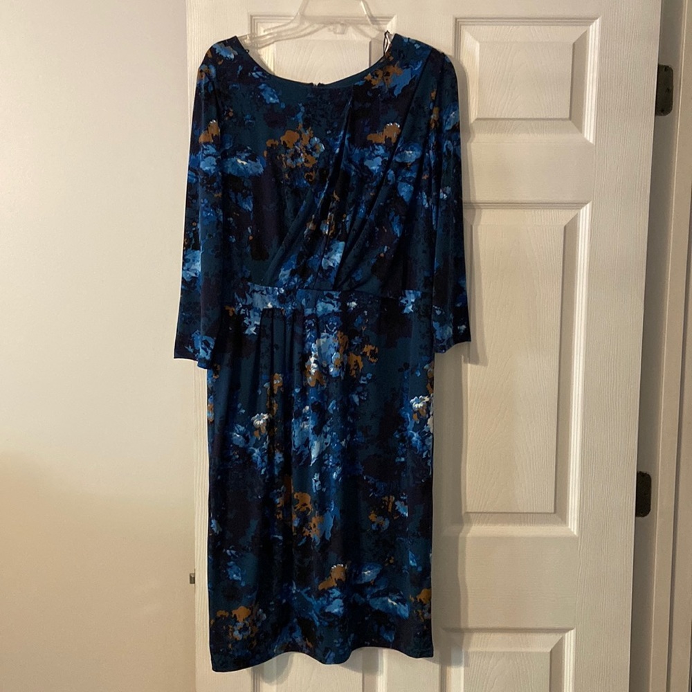 Very beautiful dress size 16 brand new with tag Coldwater Creek